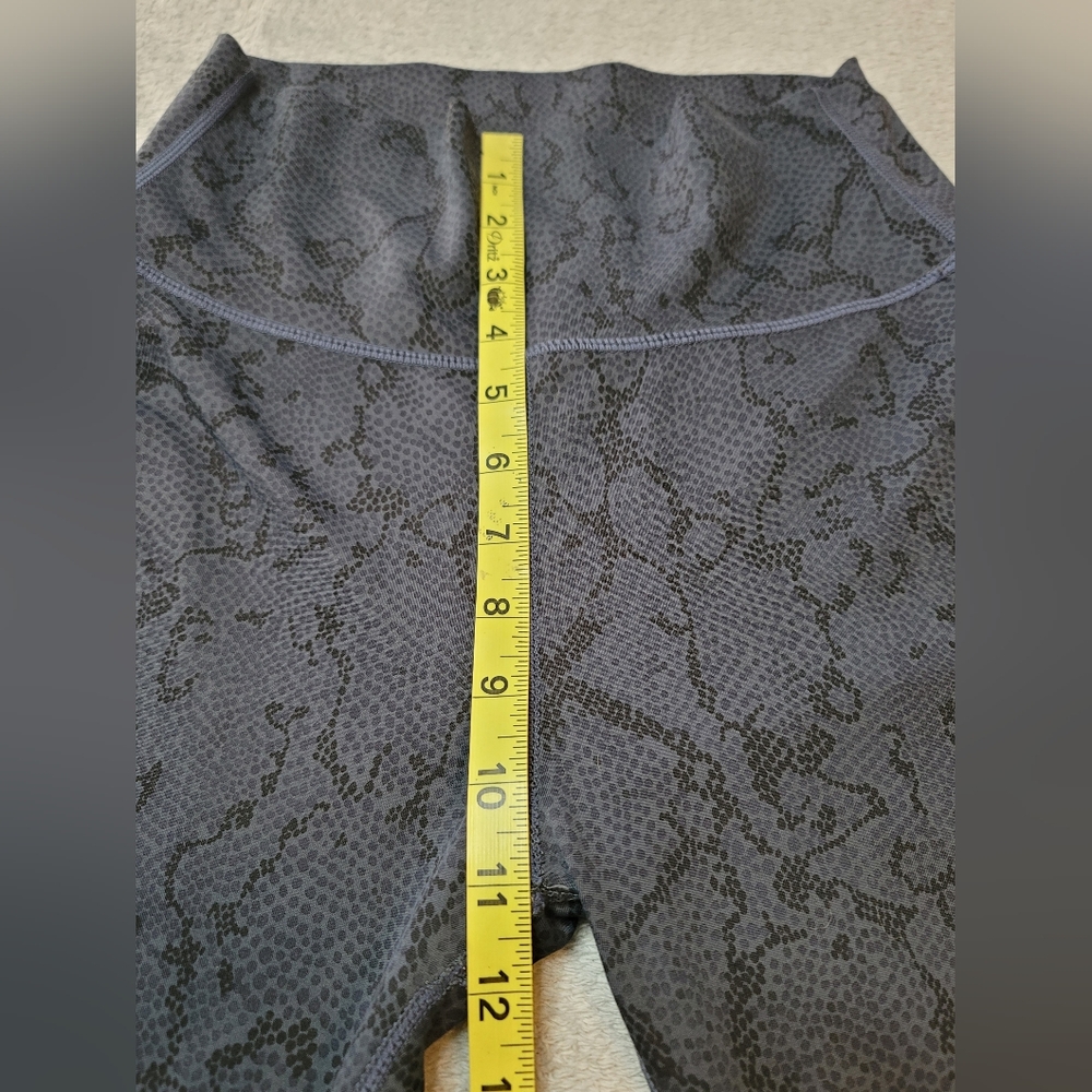 All Fenix Python Charcoal Snake Print Leggings - Size M - Picture 9 of 11